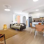 Salt And Sea Apartment, Sea View, Free Wi Fi * アデヘ